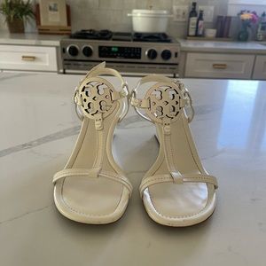 TORY BURCH WHITE MILLER WEDGE SANDAL SIZE 7.5
